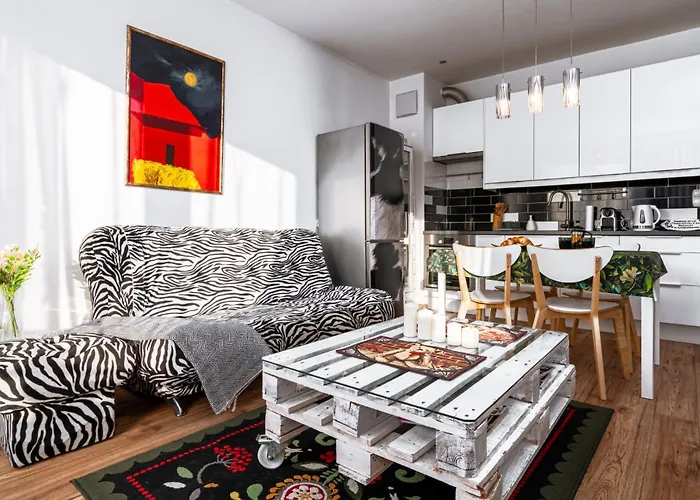 Kleczkow - 50m2, Parking, Balcony - By Rentujemy Apartment